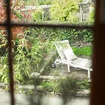 Charming Vinyard House - Geneva בית נופש Mont-sur-Rolle
