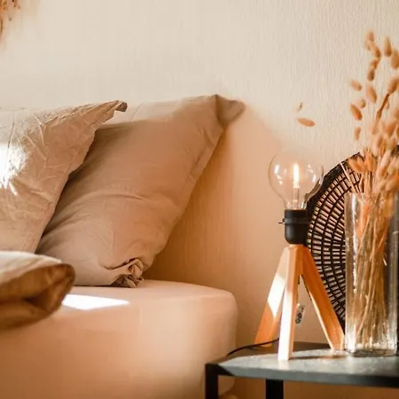 בית נופש Charming Vinyard House - Geneva Mont-sur-Rolle