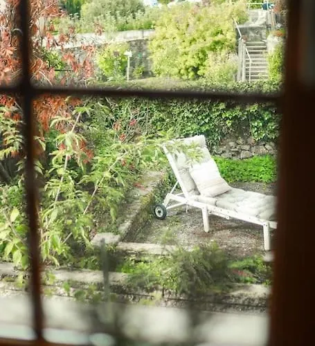 Charming Vinyard House - Geneva Vakantiehuis Mont-sur-Rolle