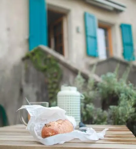 Charming Vinyard House - Geneva Dom wakacyjny Mont-sur-Rolle