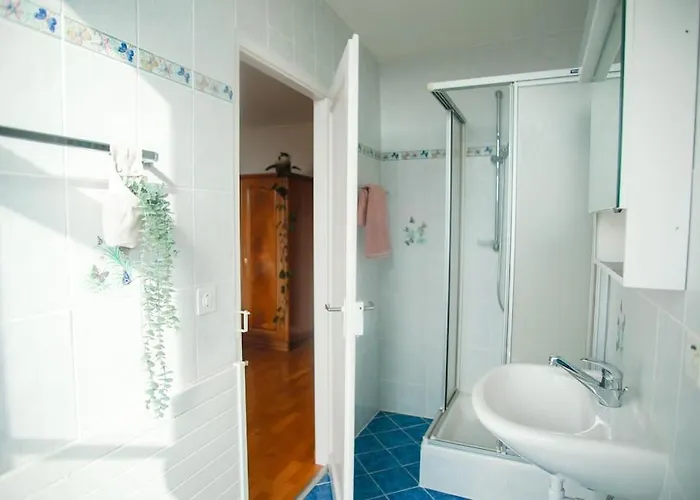 Charming Vinyard House - Geneva Dom wakacyjny *